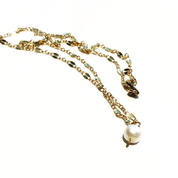 Liliana Necklace with 6mm pearl on delicate textured chain